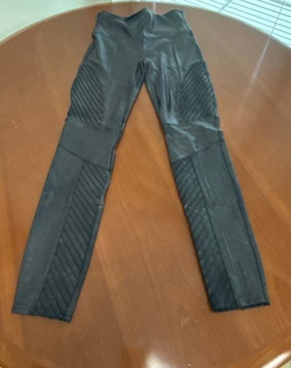 SPANX Faux Leather Moto Leggings Black Size M Petite
